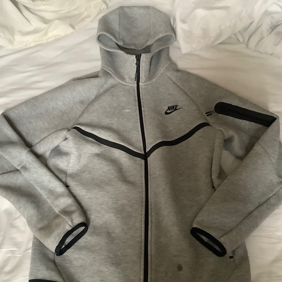 Nike tech